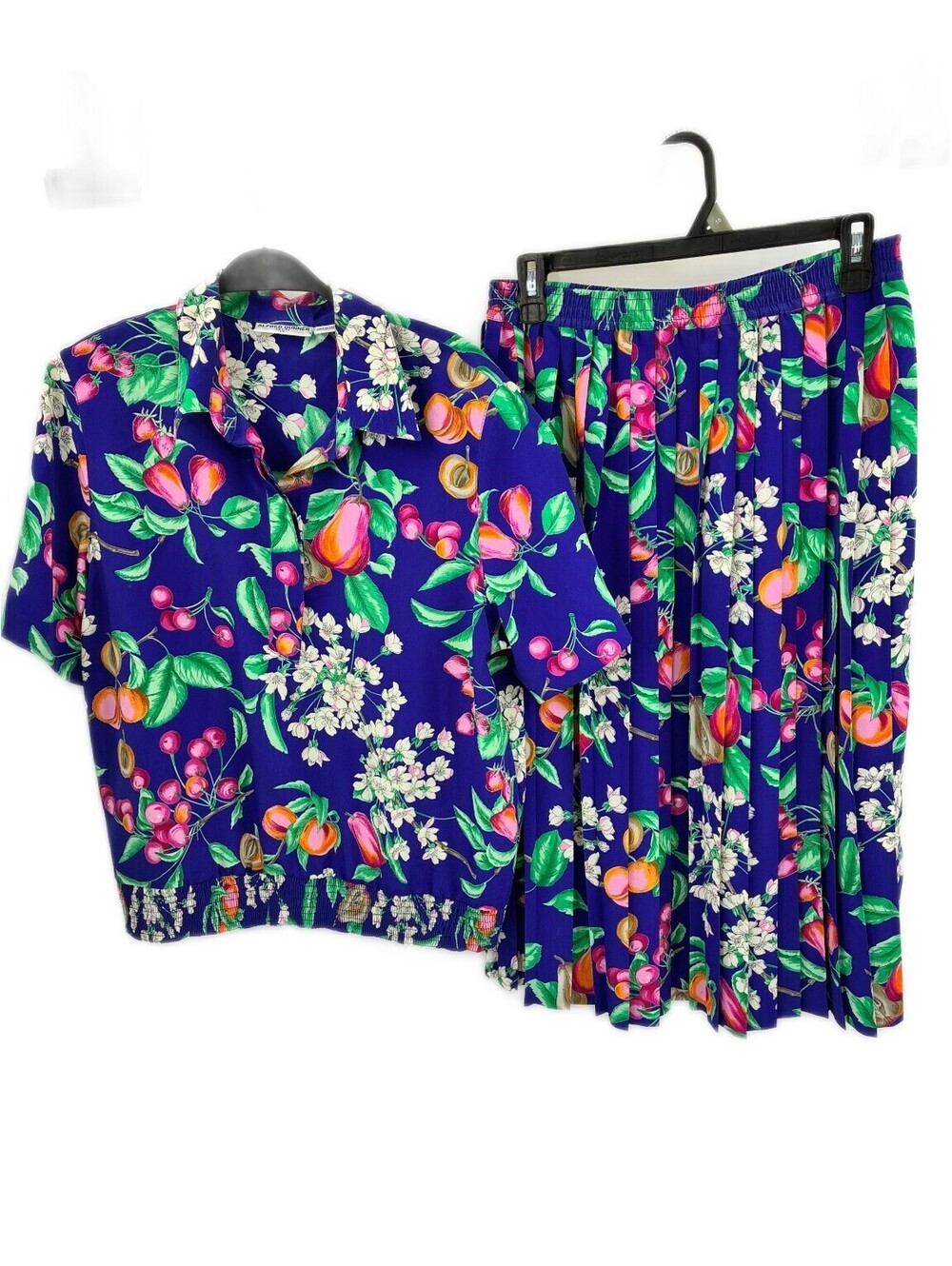 Alfred Dunner Petite 14 Floral Fruit Print Blouse & Pleated Skirt Set Blue